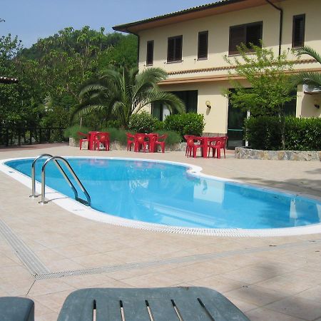 Hotel Chiar Di Luna Laino Borgo Bagian luar foto